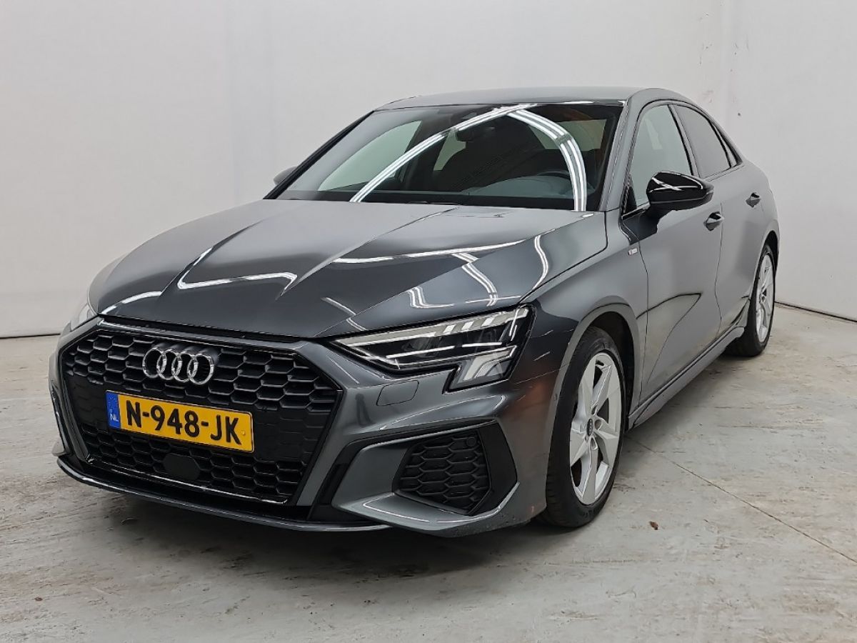 Audi A3 LIMOUSINE